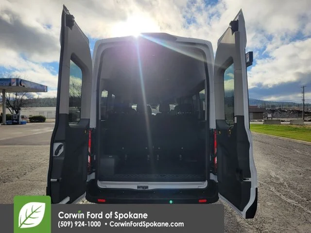 New 2026 Oxford White Ford XLT image 16