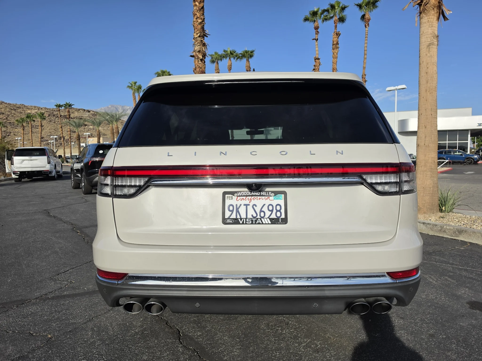 Used 2024 Ceramic Pearl Metallic Tri-Coat Lincoln Reserve image 4