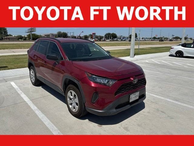 Used 2019  Toyota LE image 1