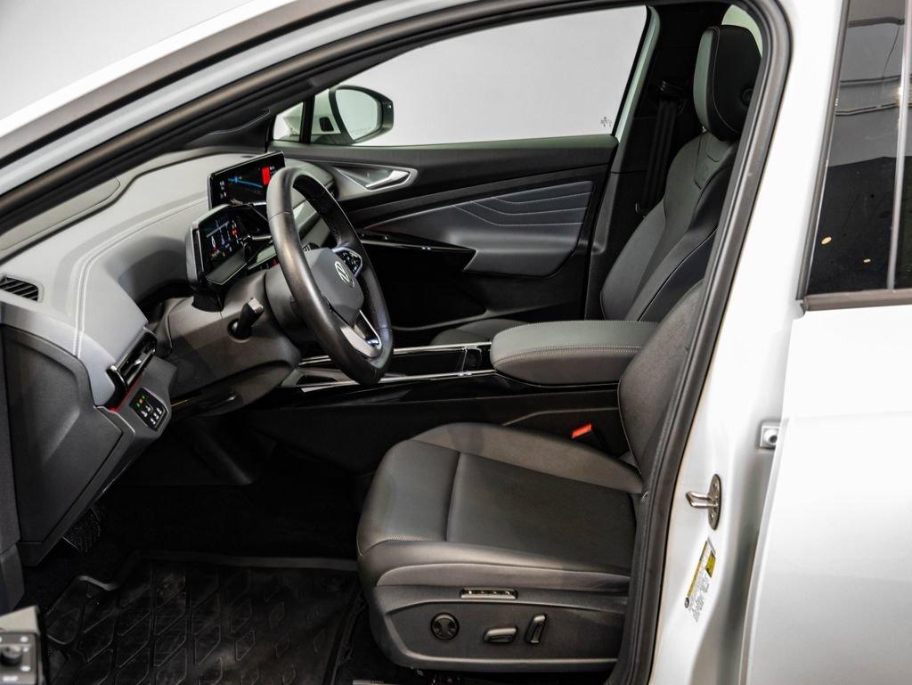 Used 2023 Opal White Volkswagen Pro S image 20