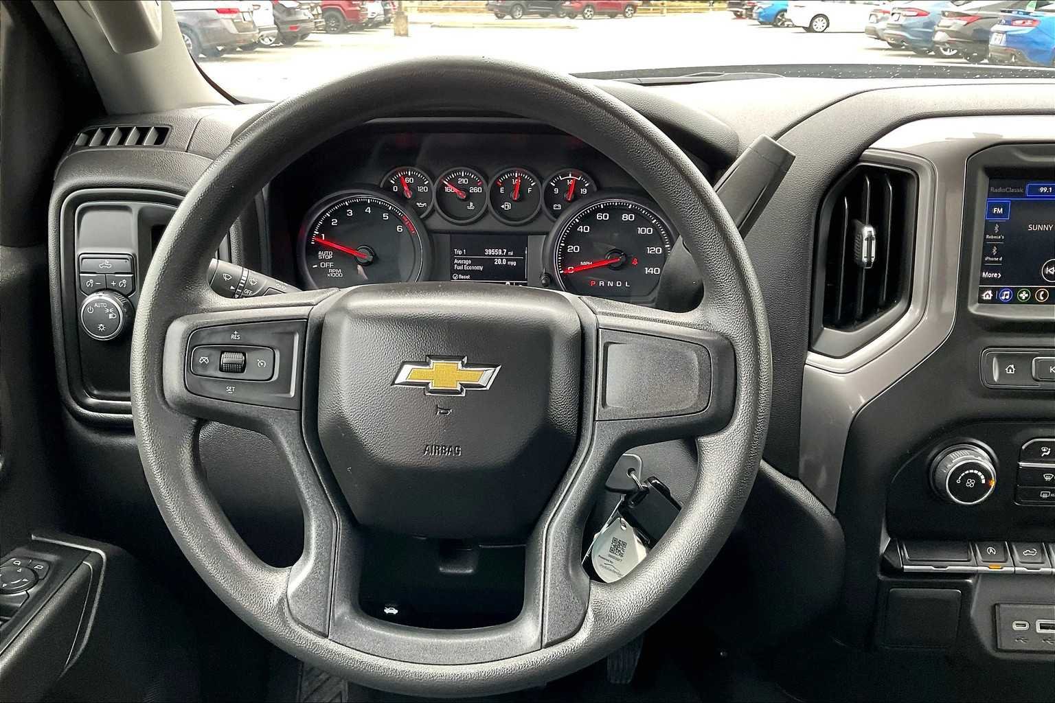 Used 2022 Silver Ice Metallic Chevrolet Custom image 6