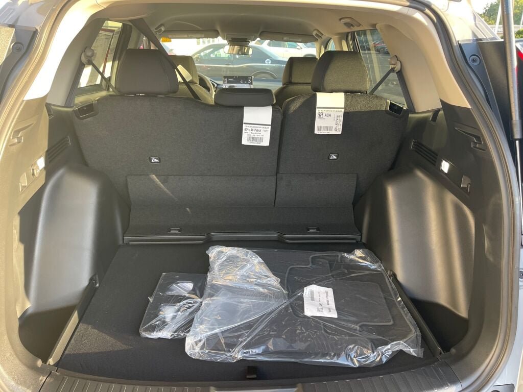 New 2027 Urban Gray Pearl Honda LX image 17