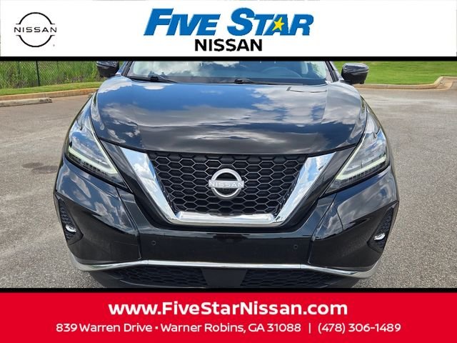 Used 2024 Black Nissan Platinum image 2