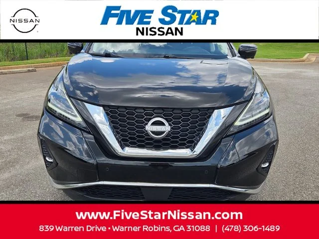 Used 2024 Black Nissan Platinum image 2