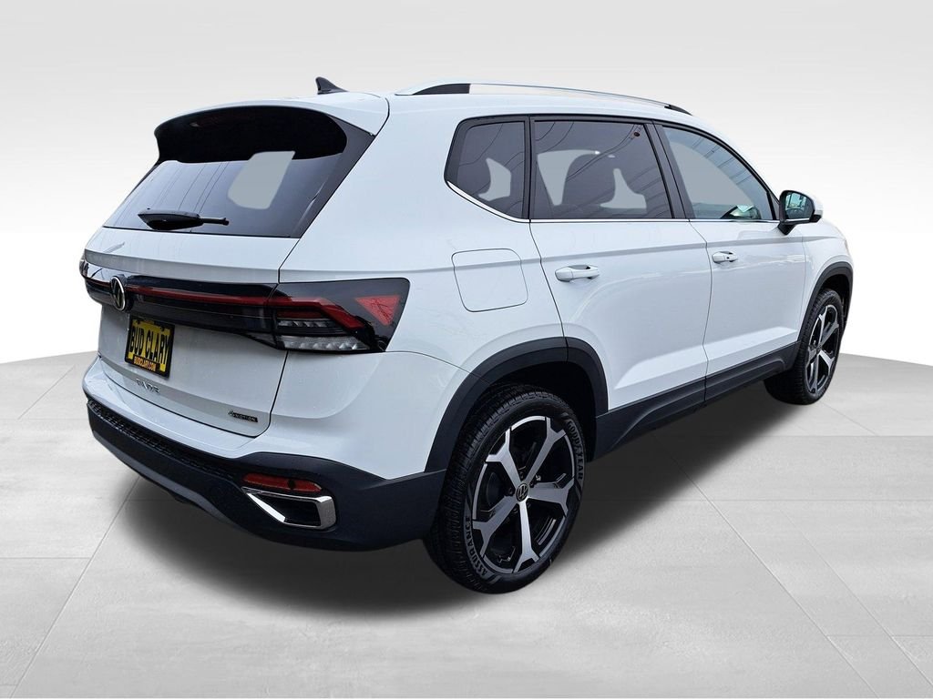 2025 Volkswagen Taos SEL - Photo 6