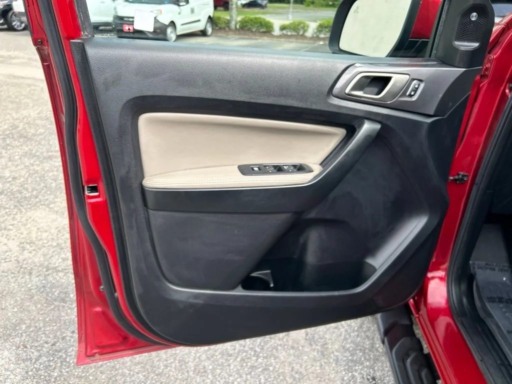 Used 2020 Red Ford Lariat image 17