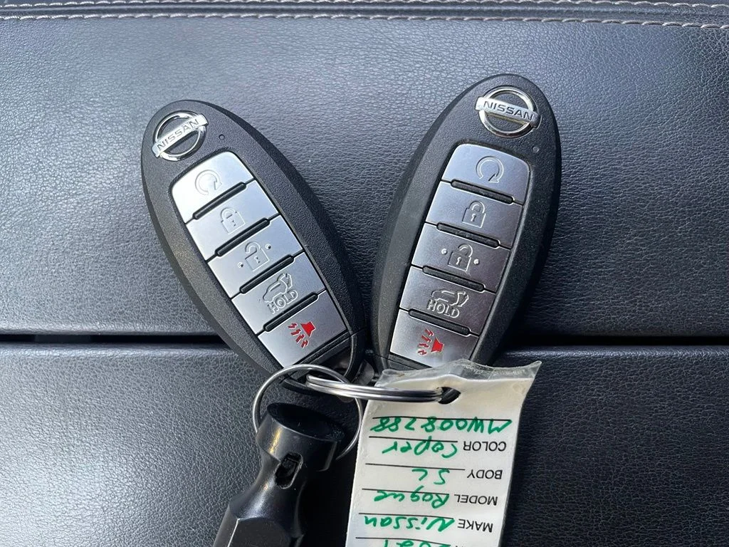 Certified Used 2021 Orange Nissan SL image 20