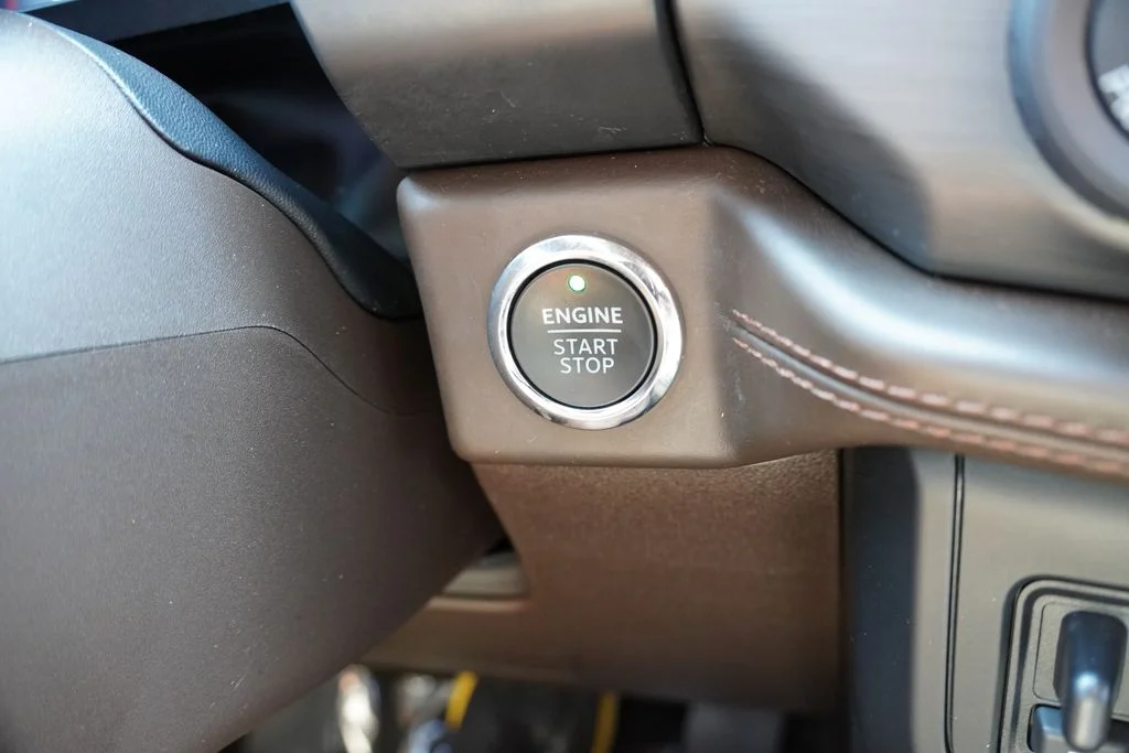Used 2023 White Ford King Ranch image 38