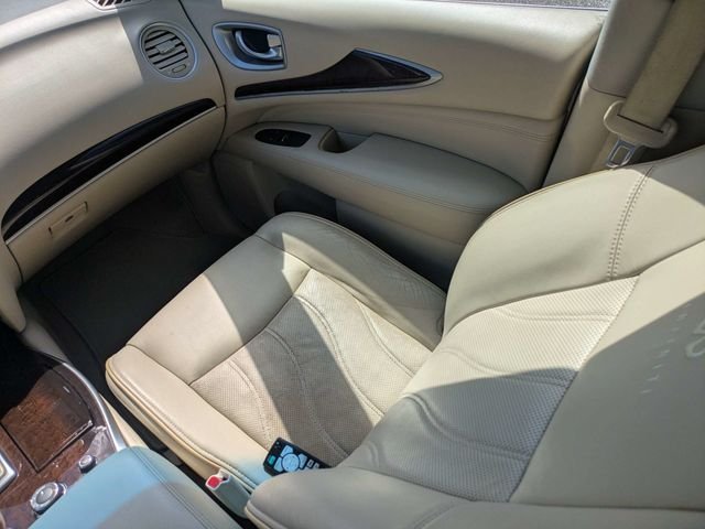 Used 2013 Black Obsidian INFINITI Base image 19