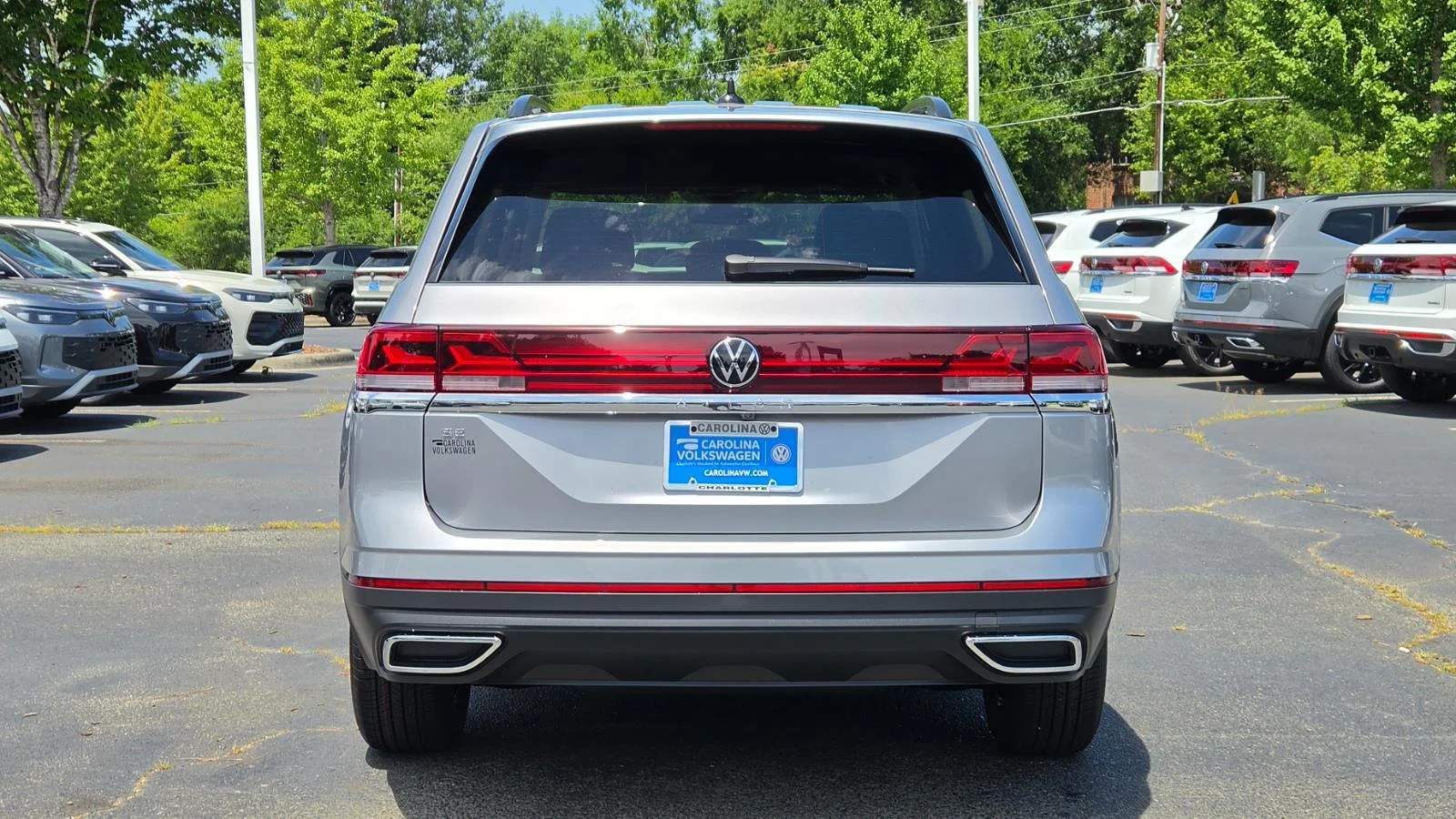 New 2026 silver mist metallic Volkswagen 2.0T SE image 5