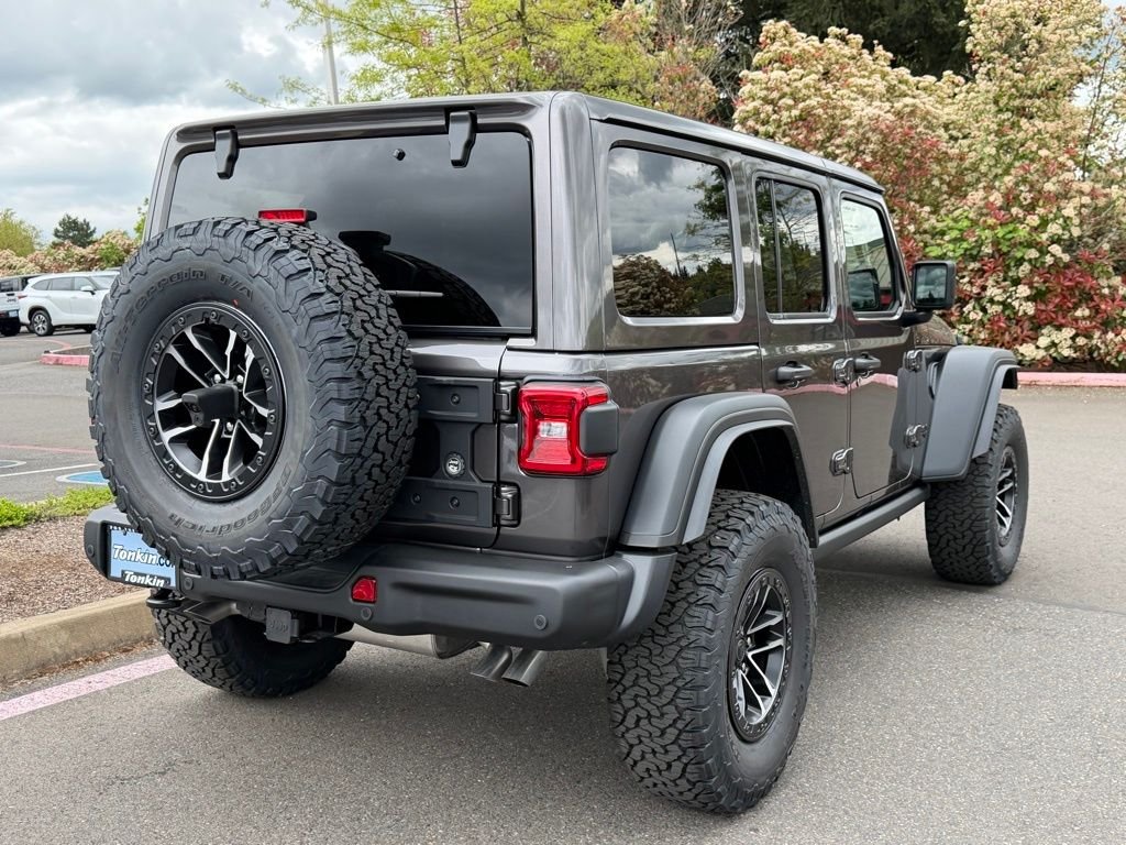 New 2026 Granite Crystal Metallic Clear-Coat Exterior Paint Jeep Moab 392 image 7