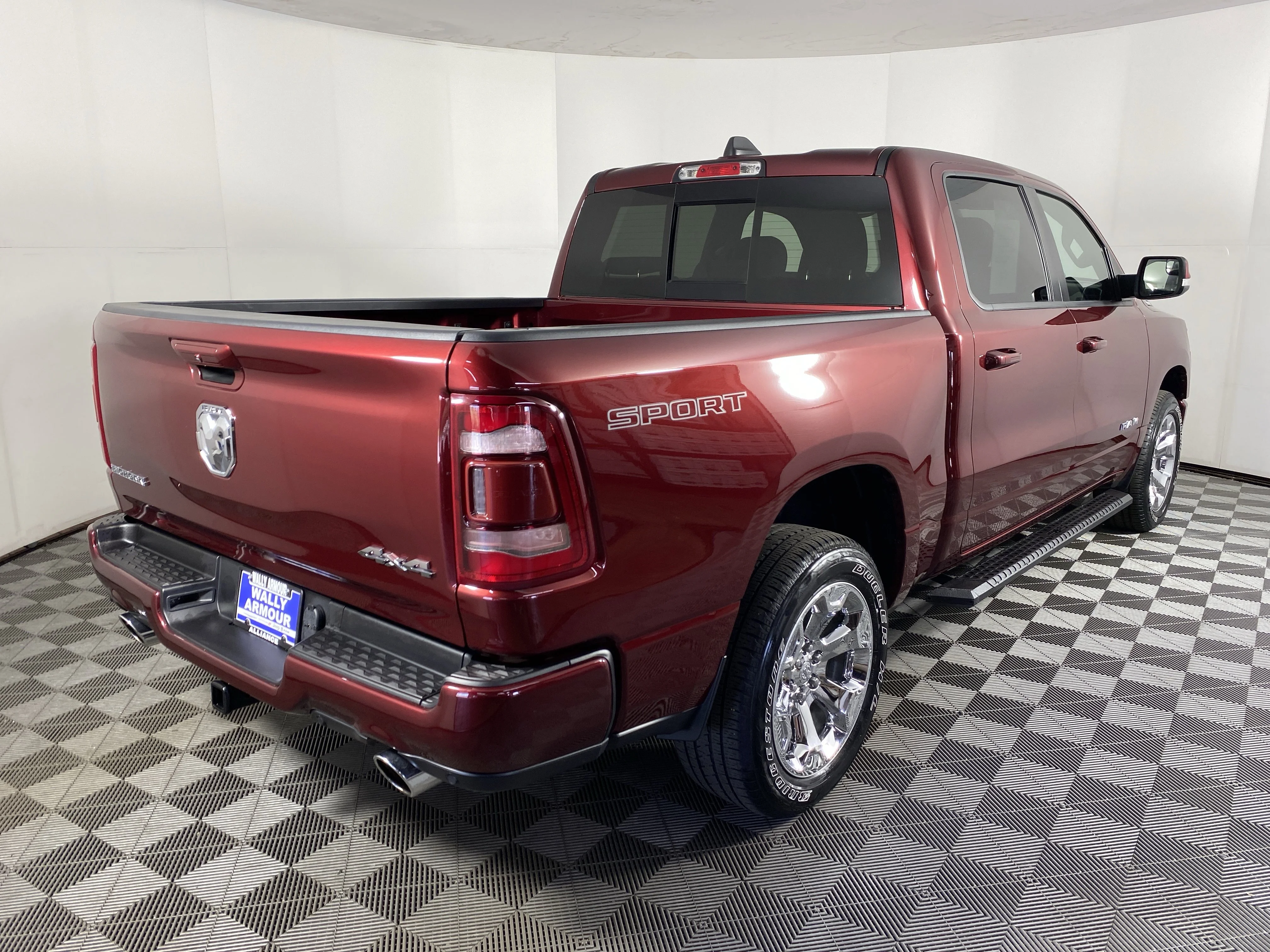 Used 2022 Delmonico Red Pearlcoat Ram Big Horn image 8