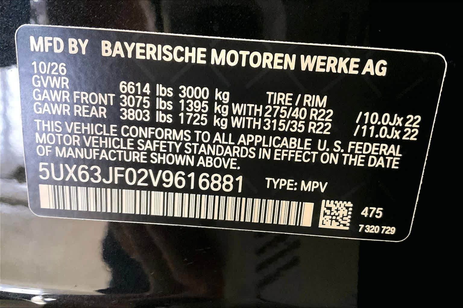 New 2027 Black Sapphire Metallic BMW 40 xDrive image 18
