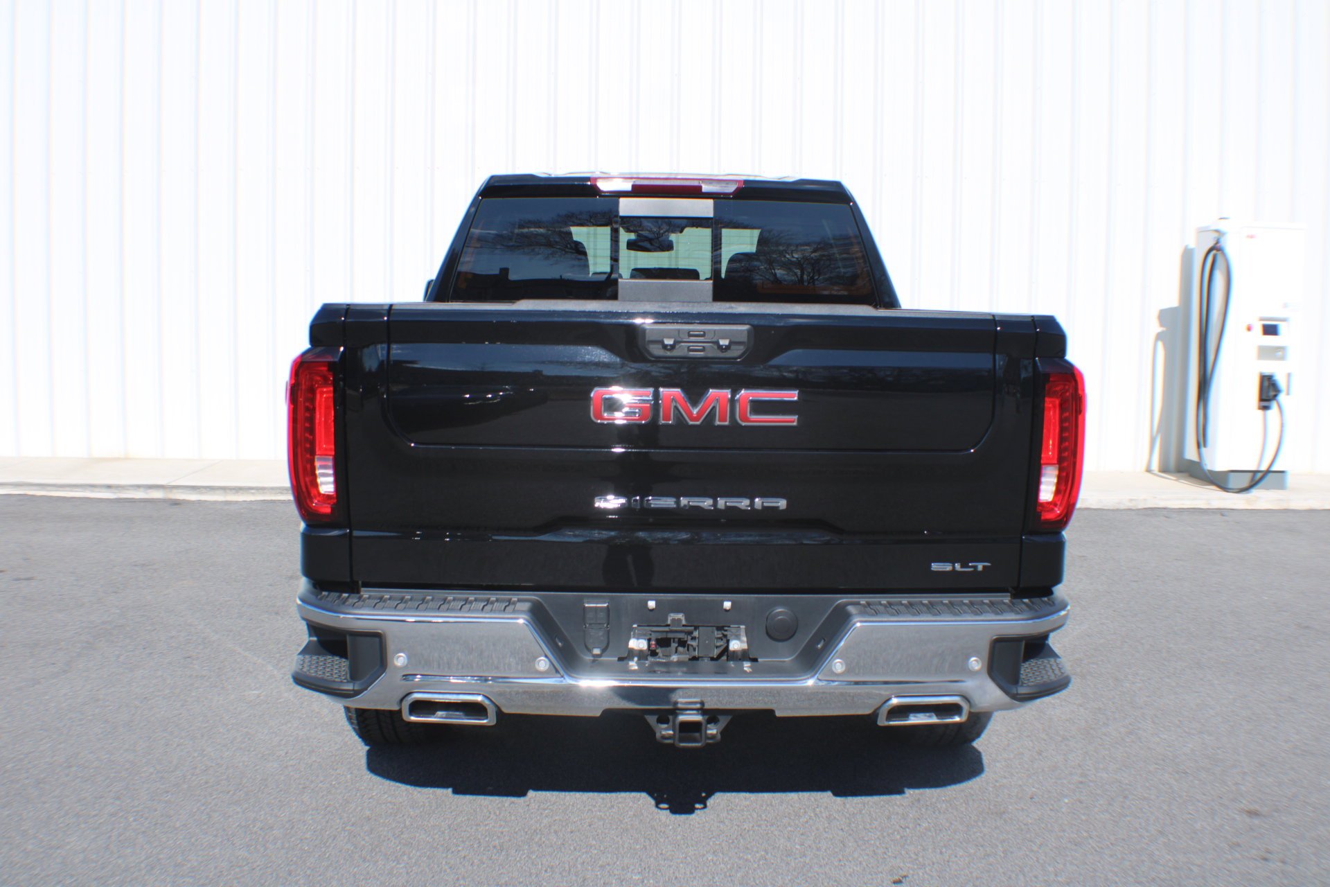 2024 GMC Sierra 1500 SLT - Photo 19