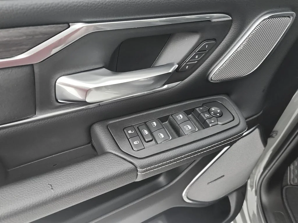 New 2026 Canyon Lake Exterior Paint RAM Laramie image 21