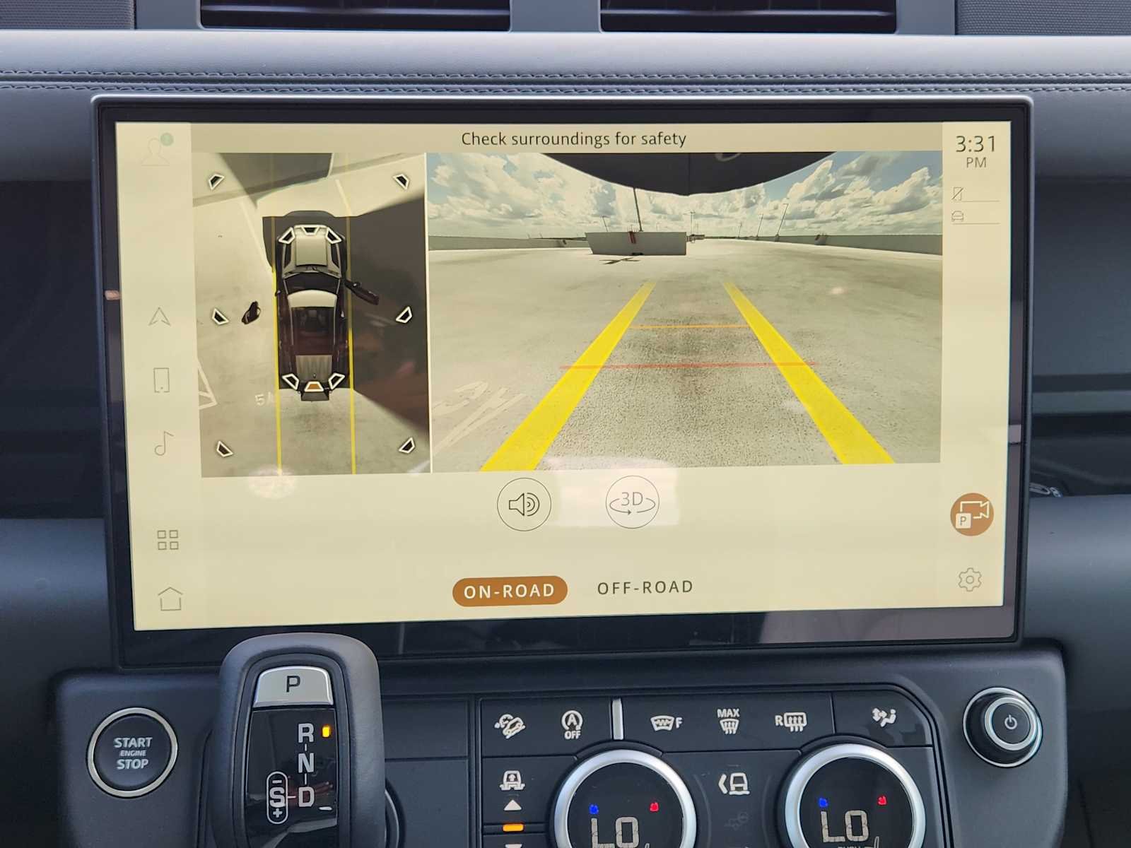 New 2026 Woolstone Green LAND ROVER X-Dynamic SE image 17