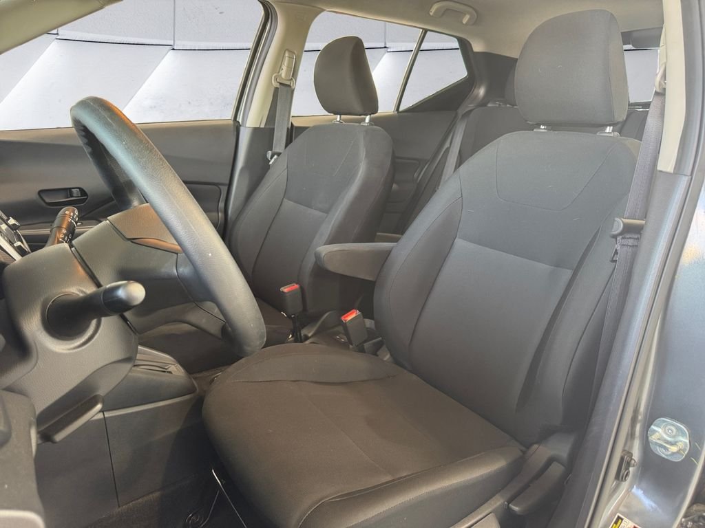 Used 2025 Gray Nissan S image 8