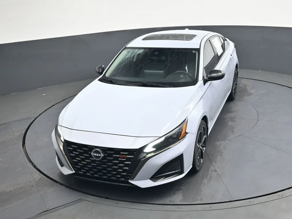 Used 2023 Gray Nissan 2.5 SR image 41