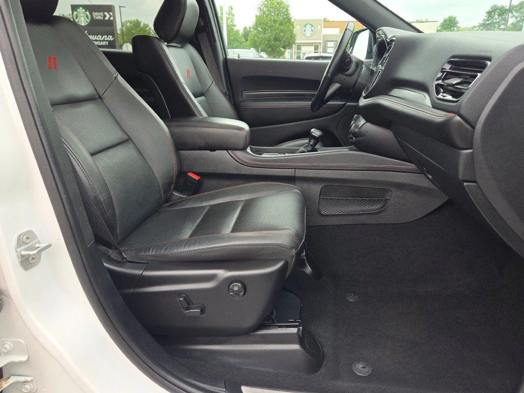 Used 2025 White/off-white Dodge R/T Plus image 4