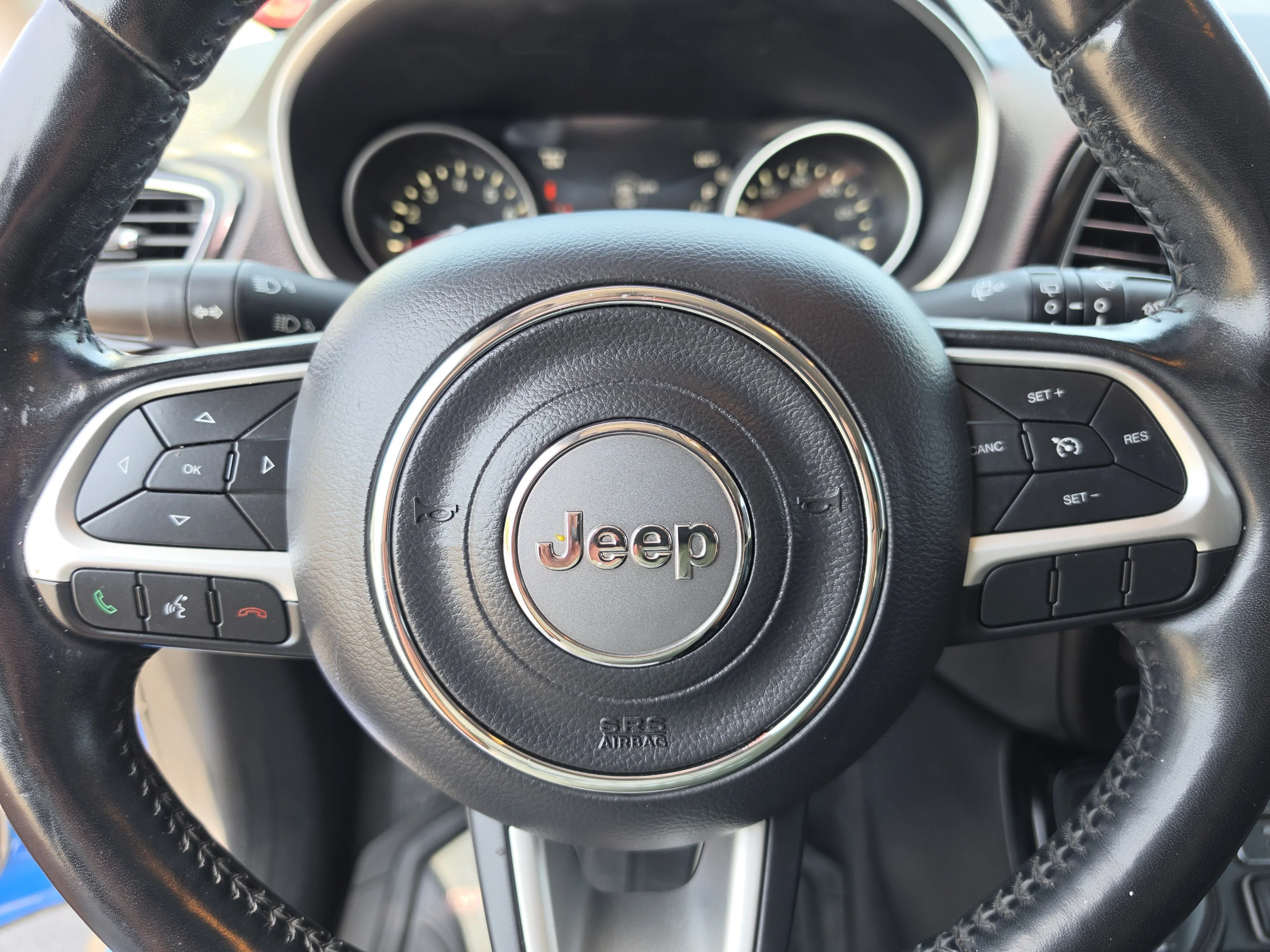 Used 2021 Laser Blue Pearlcoat Jeep Altitude image 35