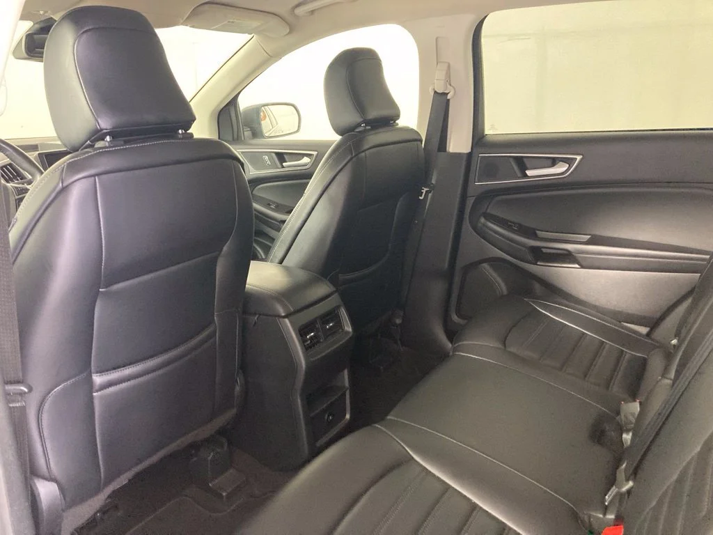 Used 2024 Gray Ford SEL image 15