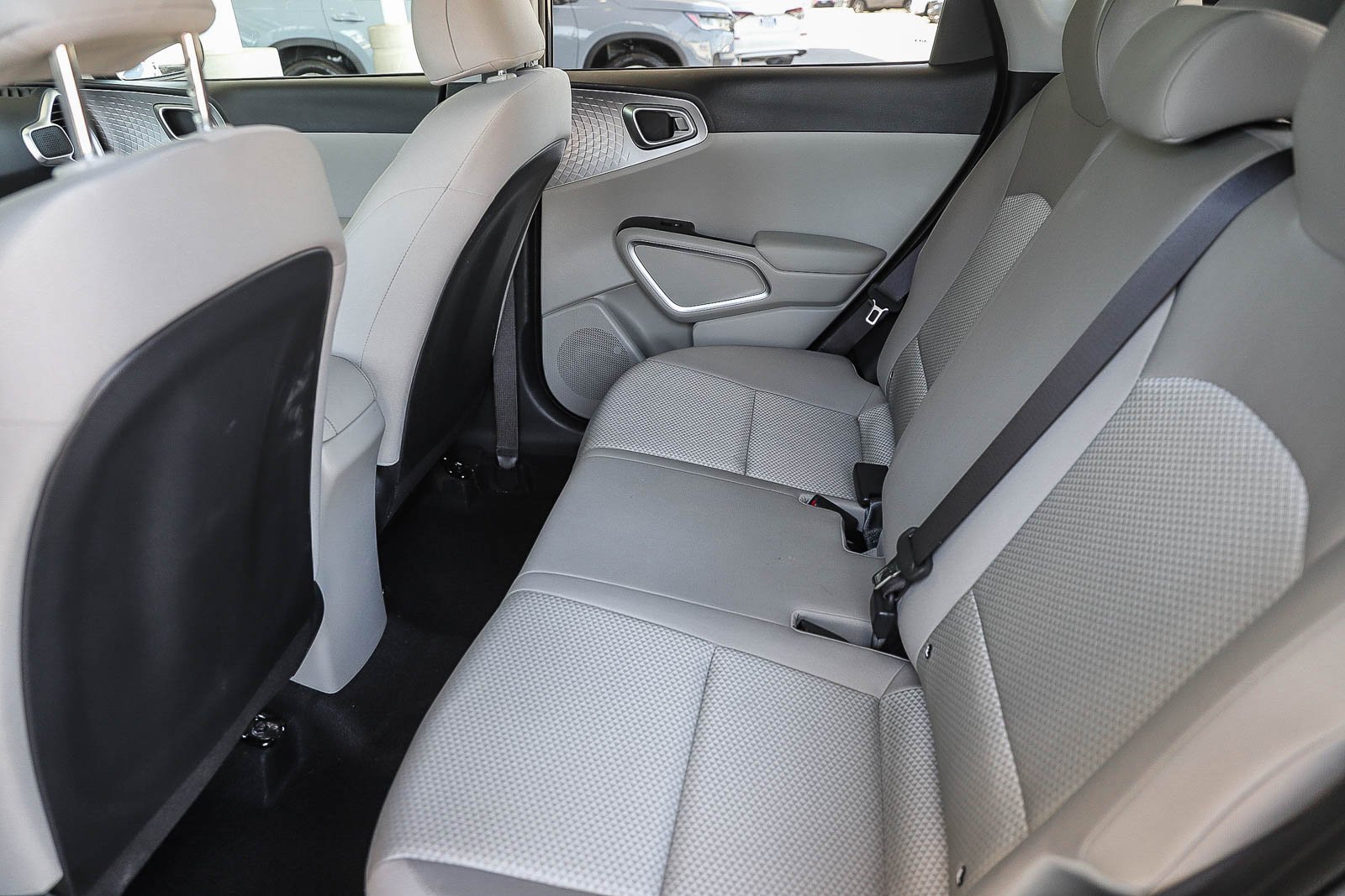 Used 2025 Gravity Gray Kia LX image 22