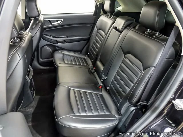 Certified Used 2020 Black Ford SEL image 7