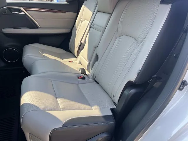 Used 2018 White Lexus 350L image 21