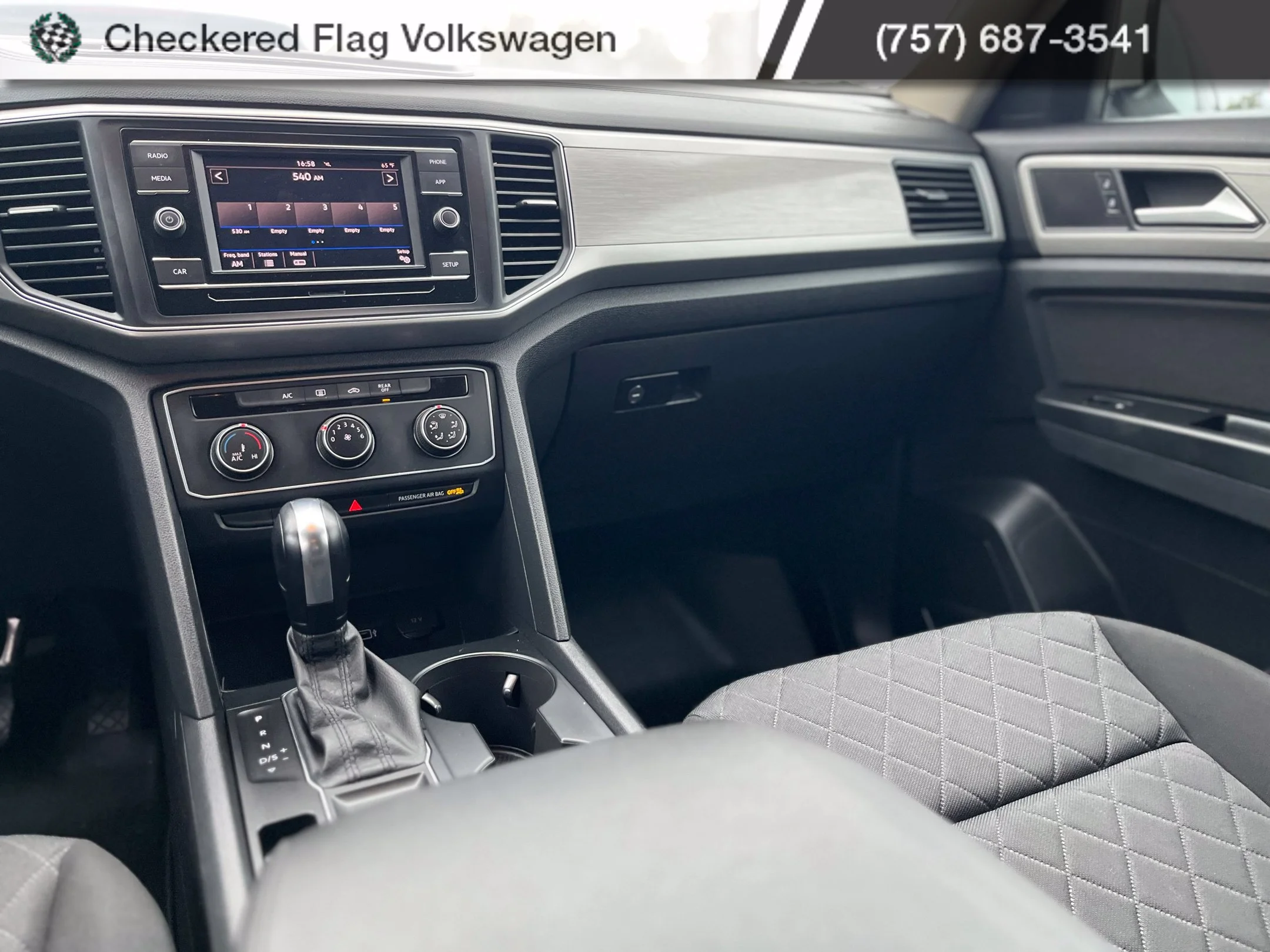 Used 2019 Pure White Volkswagen 2.0T S image 31