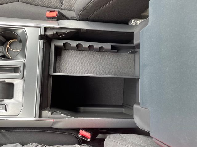 New 2026 Carbonized Gray Metallic Ford XLT image 41