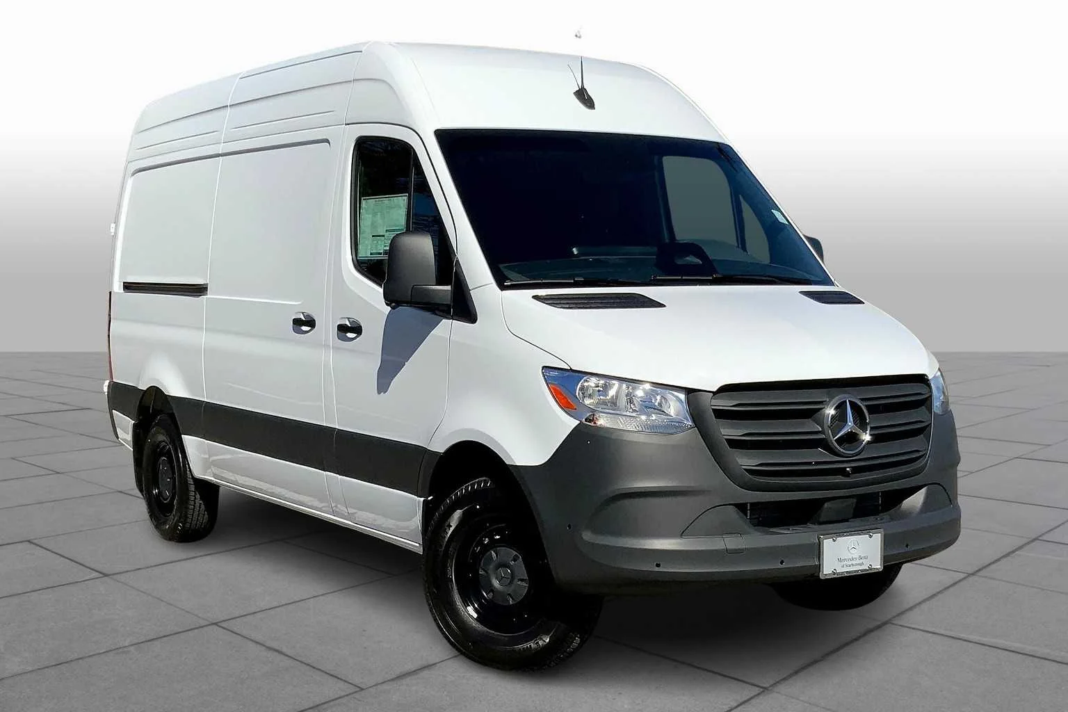Used 2026 Arctic White Mercedes-Benz  image 2