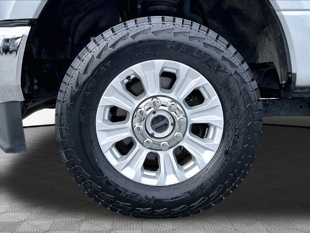 Used 2022 Silver Metallic Ford XL image 7