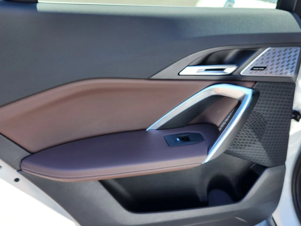 2025 BMW X2 28i - Photo 11