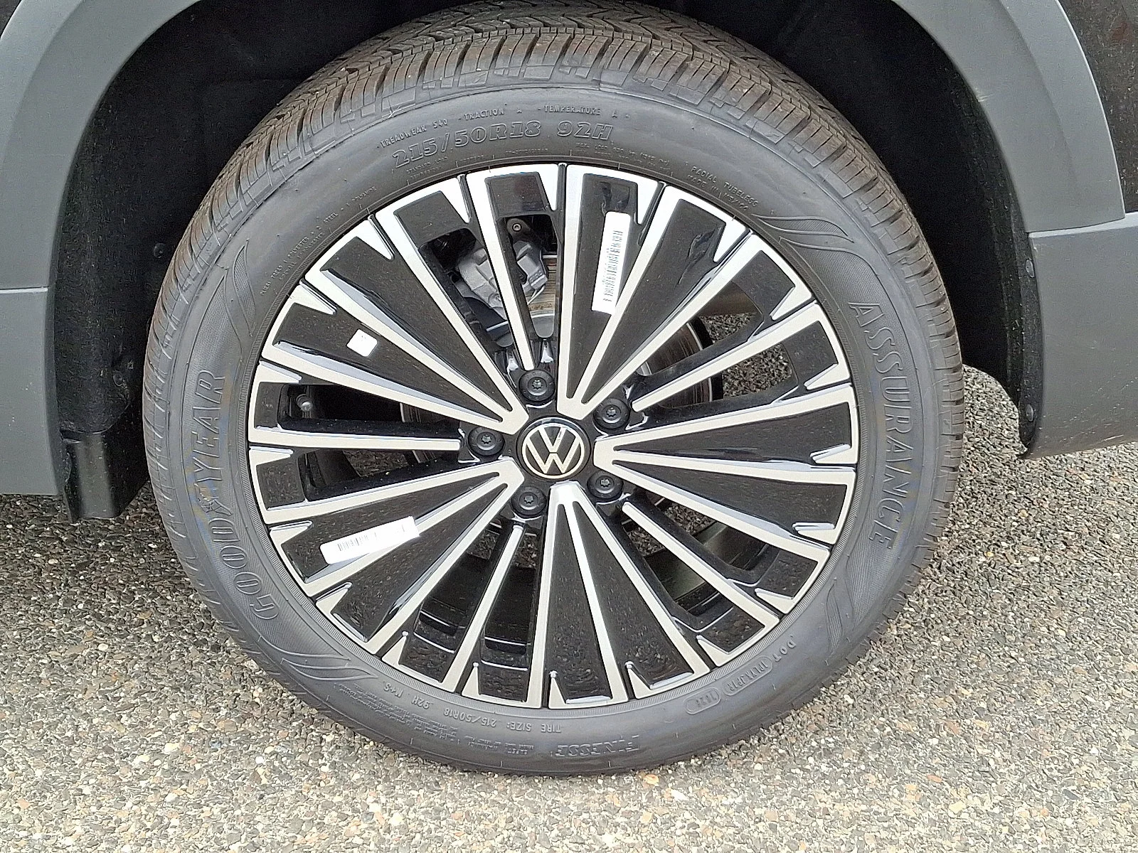 New 2026 Deep Black Pearl Volkswagen SE image 7