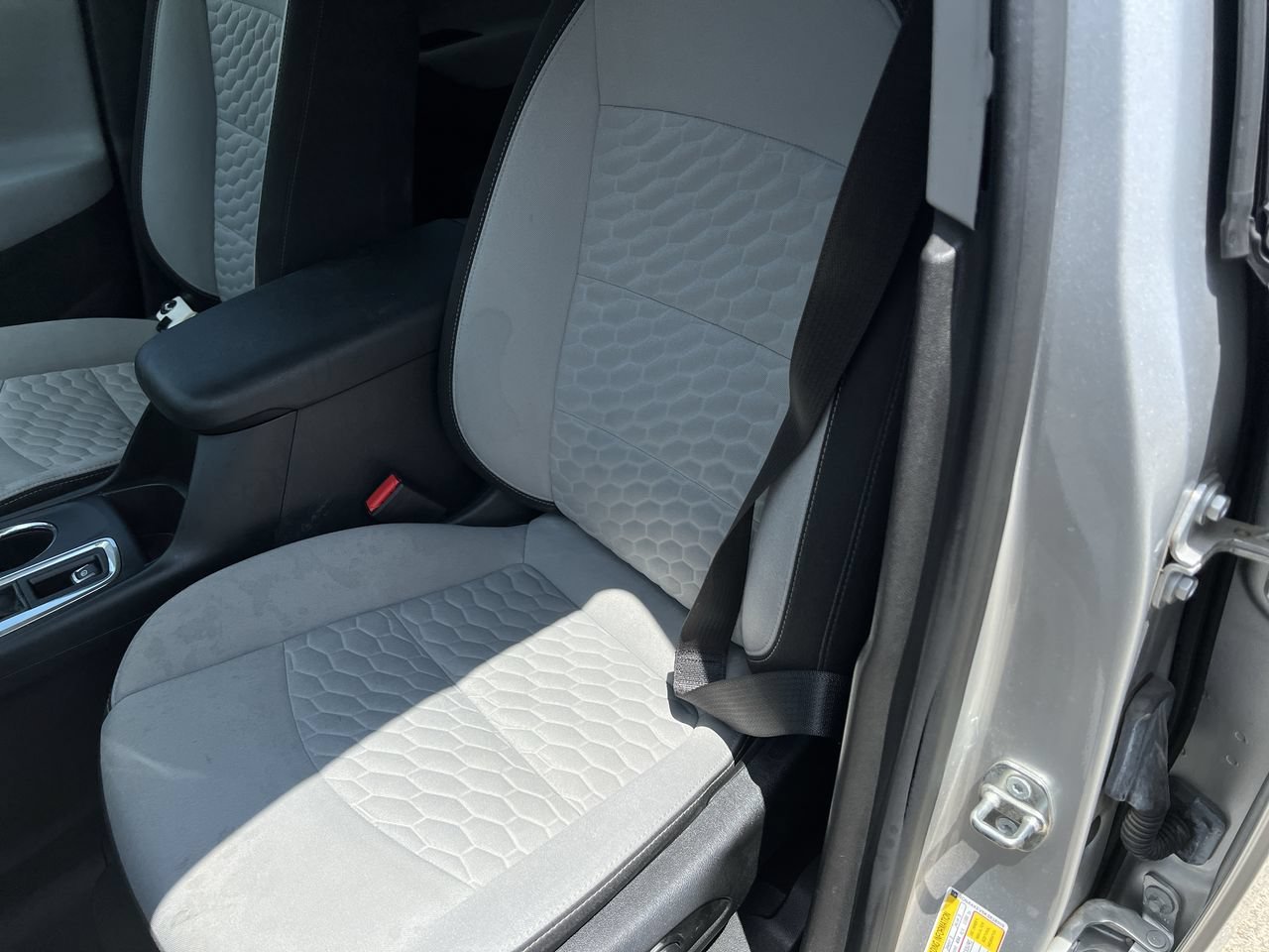 Used 2019 SILVER ICE METALLIC Chevrolet LT image 20