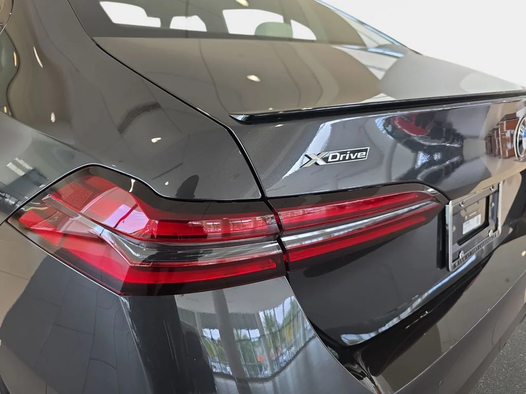 Used 2026 Dark Graphite Metallic BMW 530i xDrive image 33