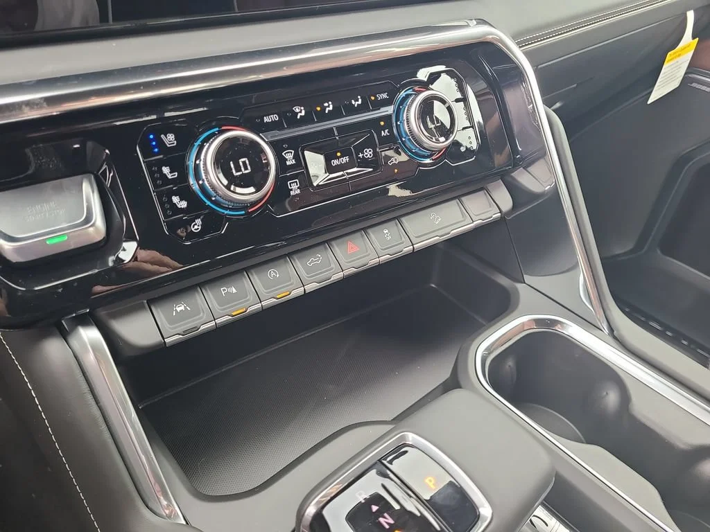 New 2026 Glacier White Tricoat GMC Denali Ultimate image 15