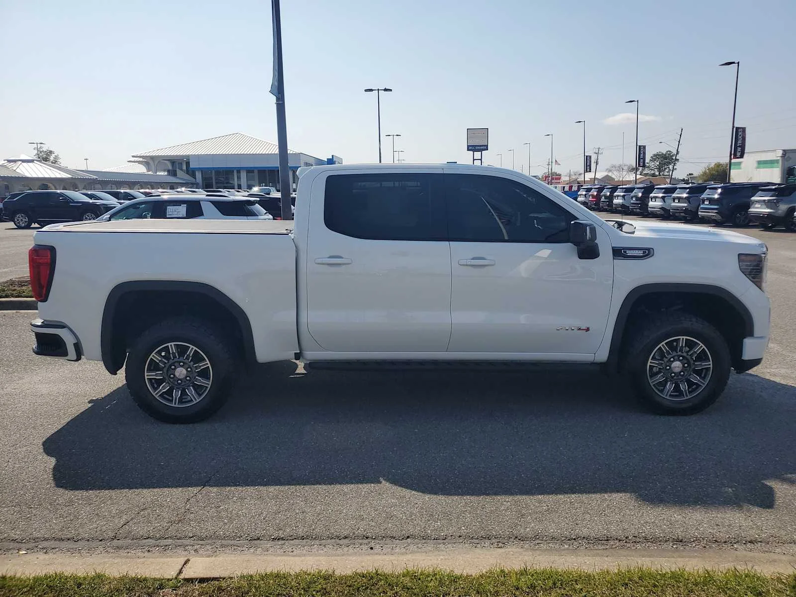 Used 2024 Summit White GMC AT4 image 7