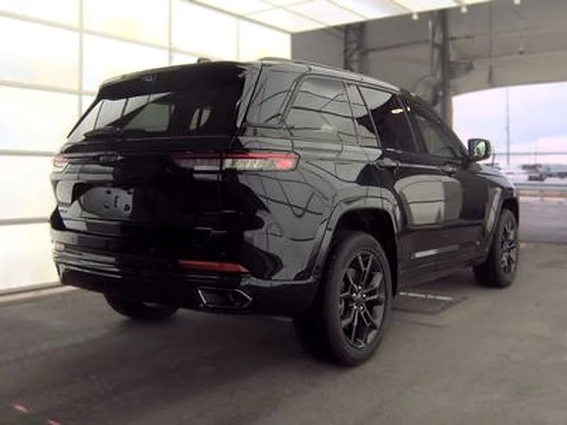Used 2024 Black Jeep 4xe image 4