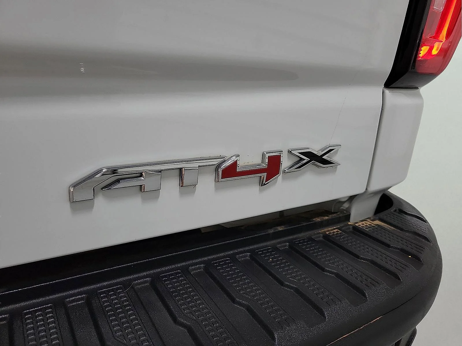 Used 2024 Summit White GMC AT4X image 7