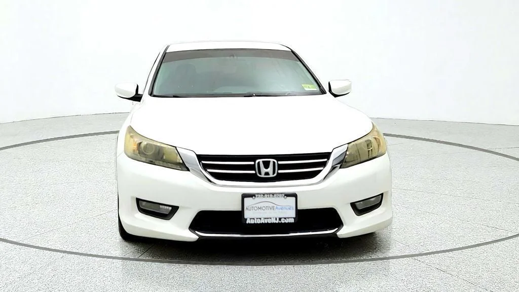 Used 2015 White Orchid Pearl Honda 4dr I4 CVT Sport image 2