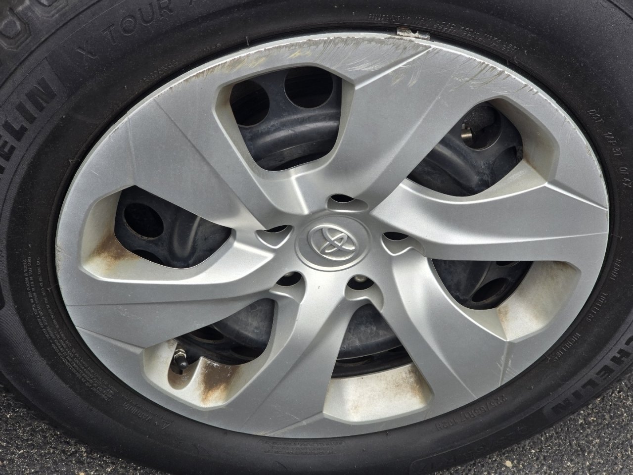 Used 2022 Black Toyota LE image 19