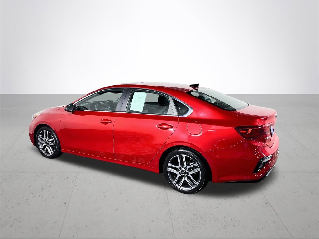 Used 2021 Currant Red Kia EX image 8