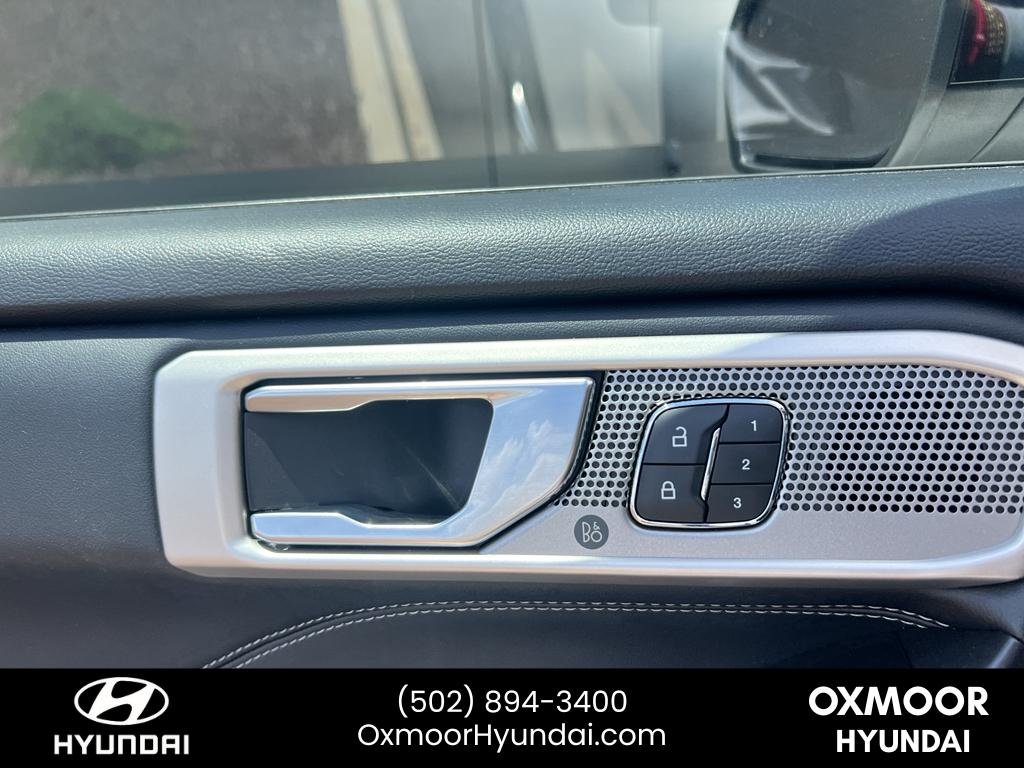 Used 2020 Star White Metallic Tri-Coat Ford Limited HYBRID image 8