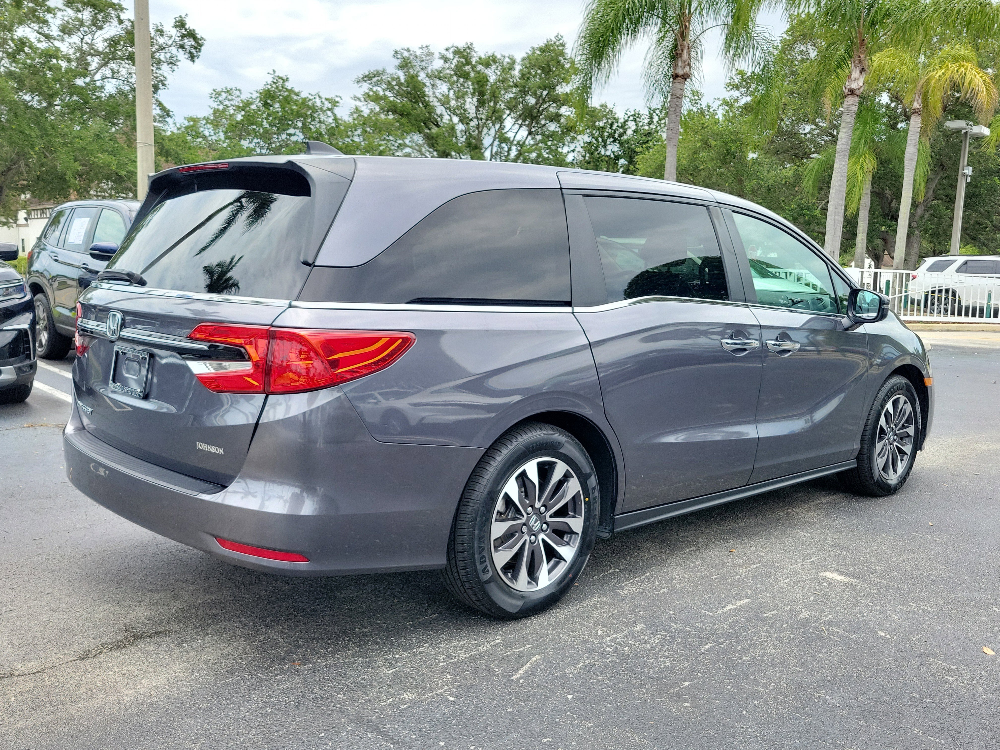 Certified Used 2024 Modern Steel Metallic Honda EX-L image 36