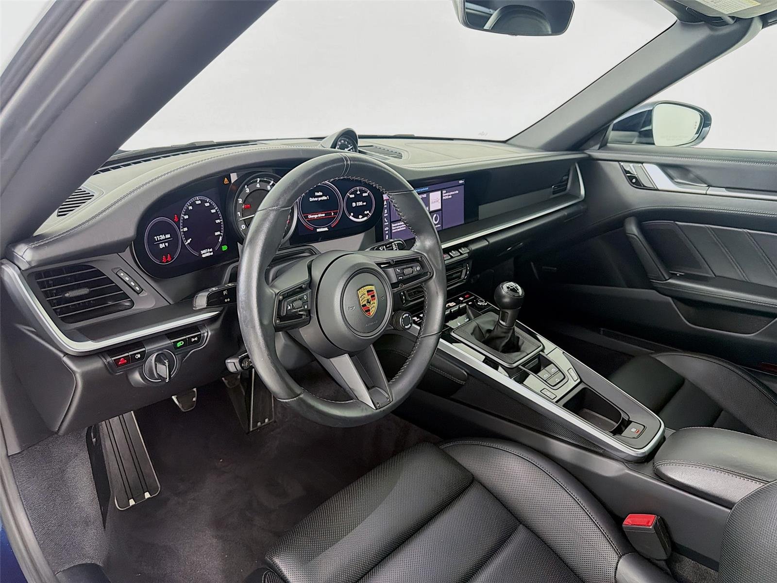 Used 2021  PORSCHE  image 4