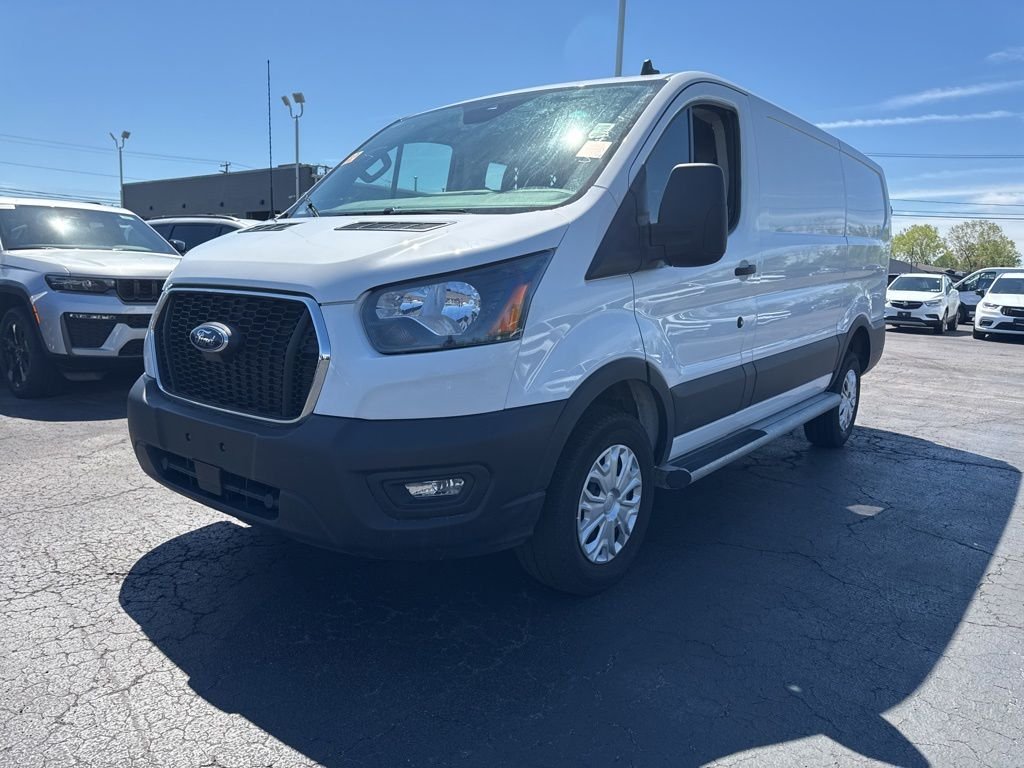 Used 2025 White Ford Base image 11