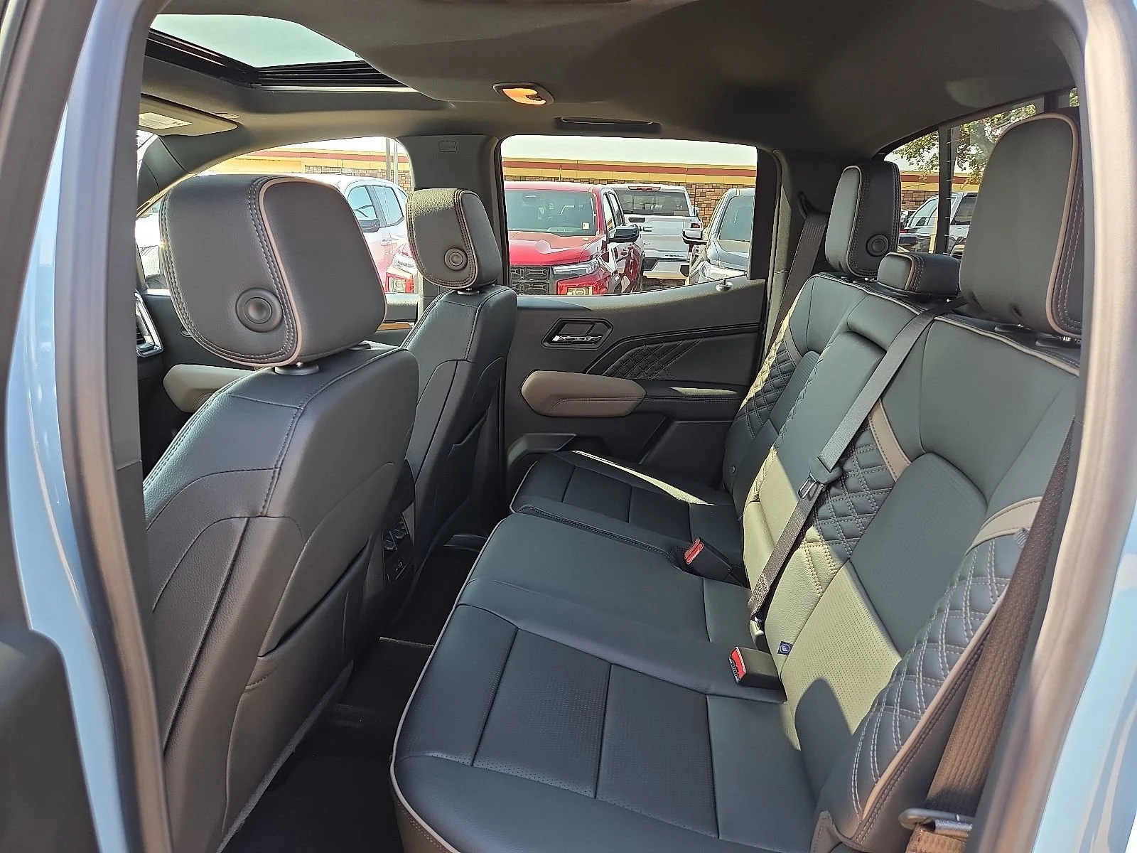2026 GMC Canyon Denali - Photo 9