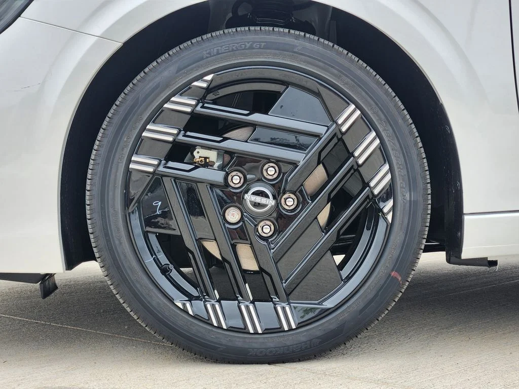 New 2026 Aspen White TriCoat Nissan SR image 8