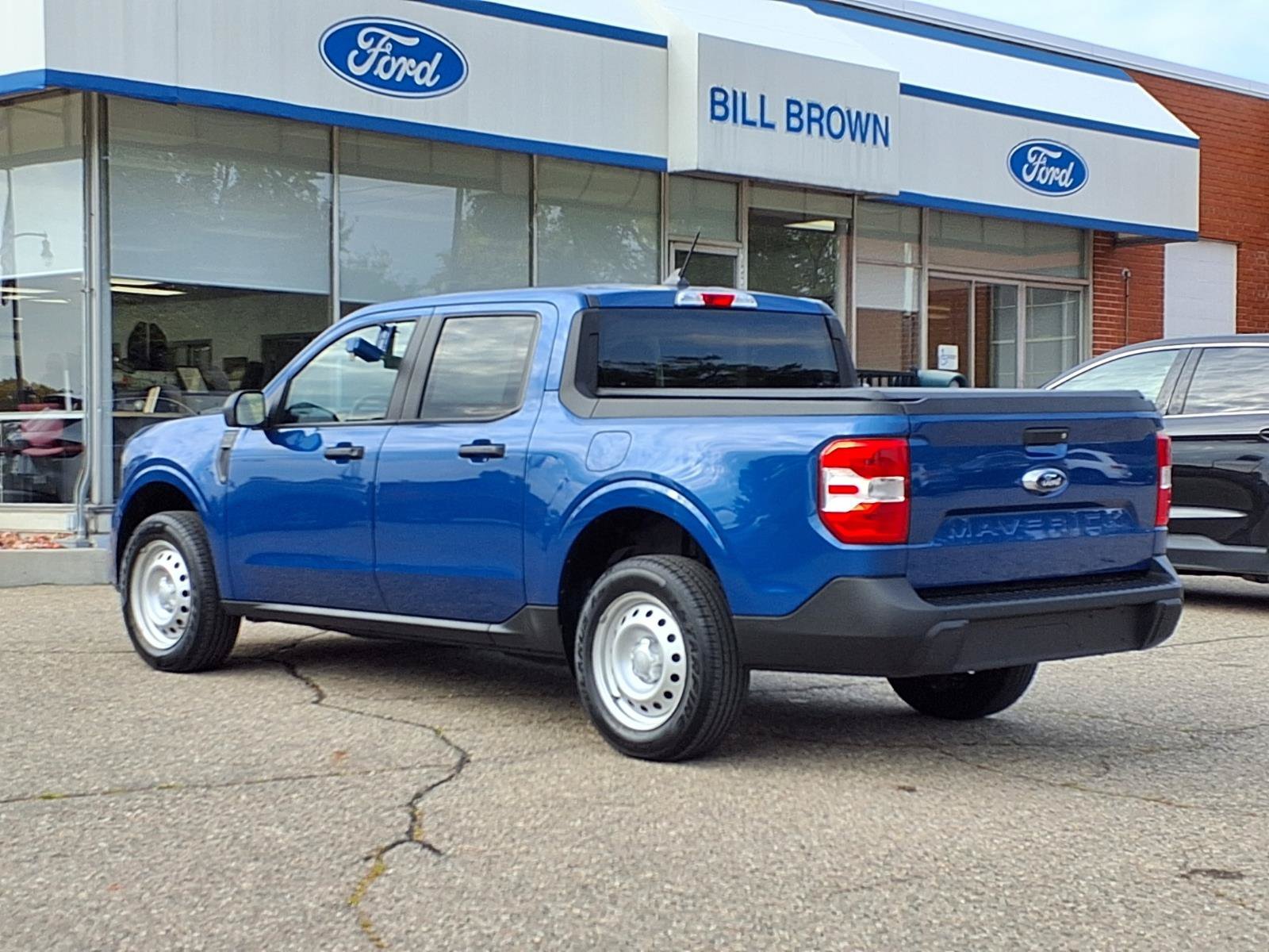 Certified Used 2024  Ford XL image 2